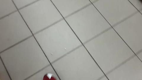 37068