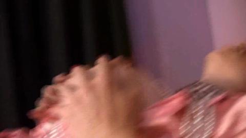 1353